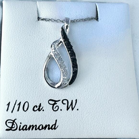 Sterling Silver 1/10 Ctw Diamonds Black and White Pendant Necklace Teardrop 925 - Picture 2 of 8